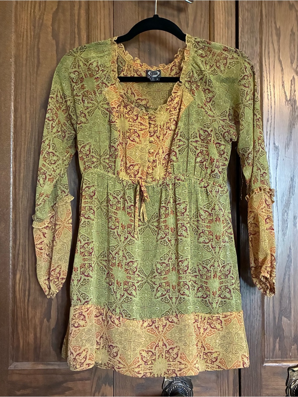 Women’s Green Patterned Long-Sleeve Tunic Top